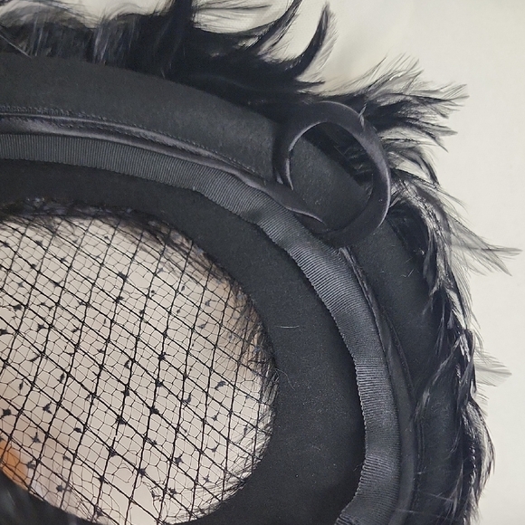 Vintage Black Feathered Hat - Picture 9 of 9